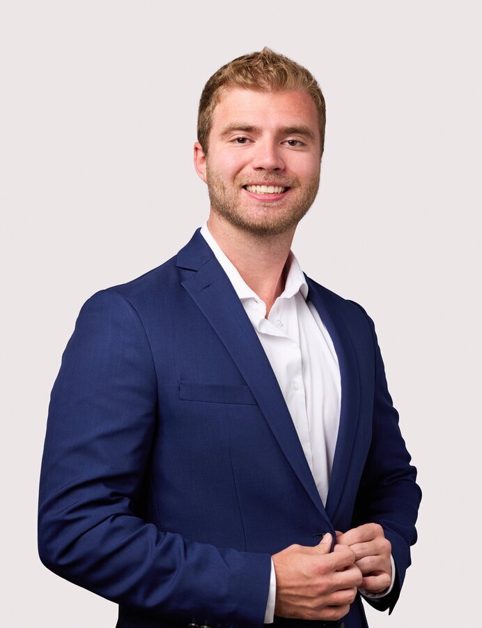 Cade McArthur Agent Photo
